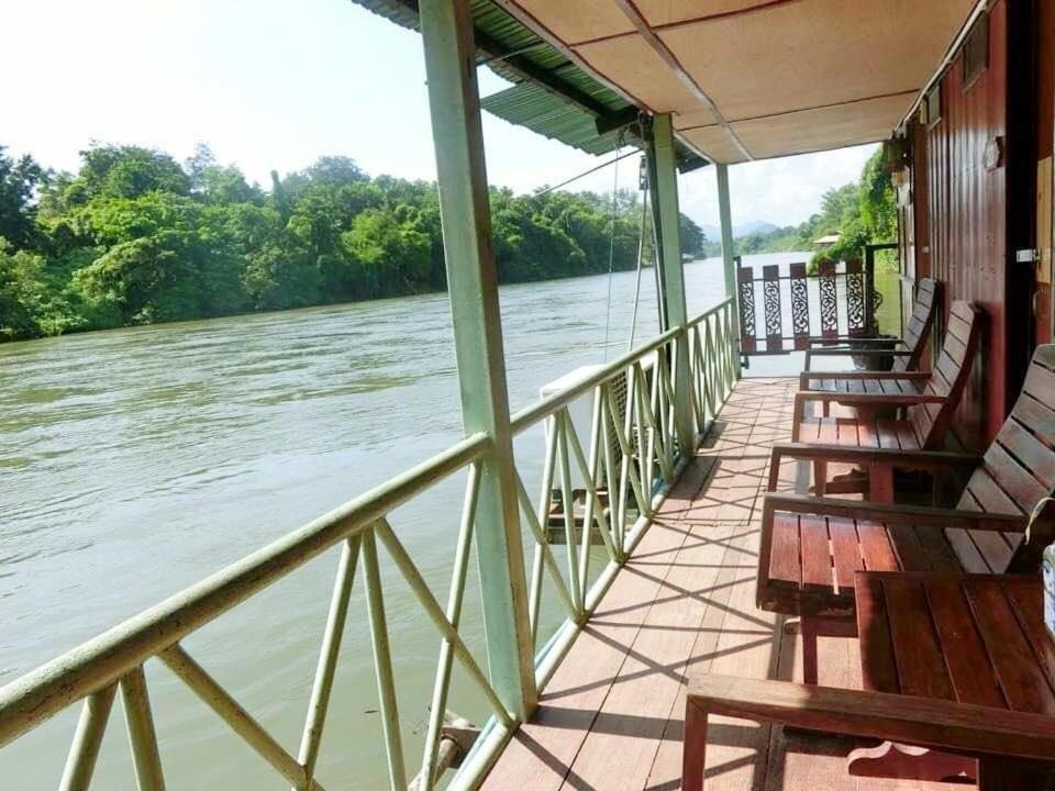 Appartamento แพแหม่มทัวร์ Ban Huai Maenam Noi Esterno foto